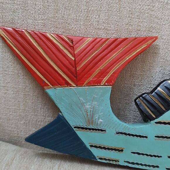Mexican Folk Art Hand Painted Hand Carved Wooden Fish Artist Signed Shelf Sitter - Picture 5 of 8